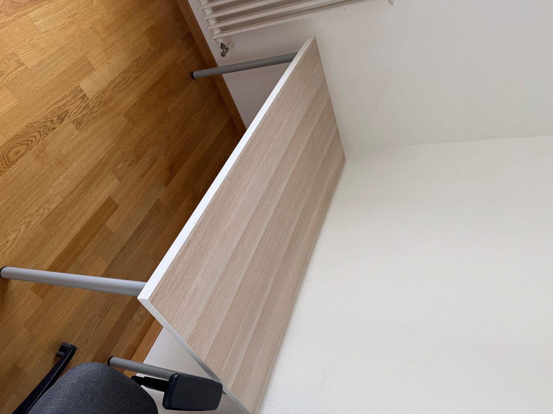Ikea Scrivanie: Bureau Linnmon 150x75cm – Nuovo (secondo la descrizione) da Lausanne venduto da TCL_1 1