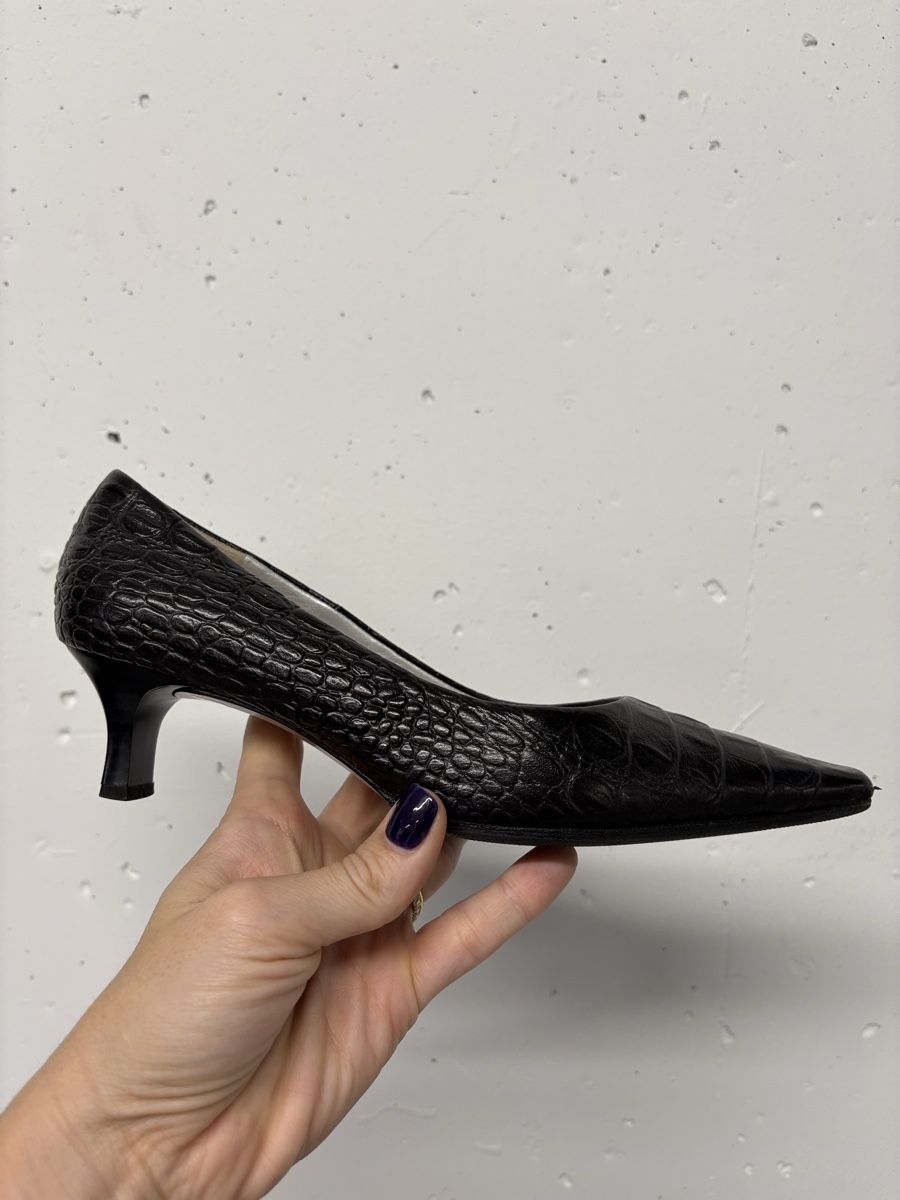 Kaiser Scarpe da donna: Peter Kaiser Leder Kroko-Pumps Gr. 4, 37  schwarz spitz – Usato da Regensdorf venduto da secondchancefashion