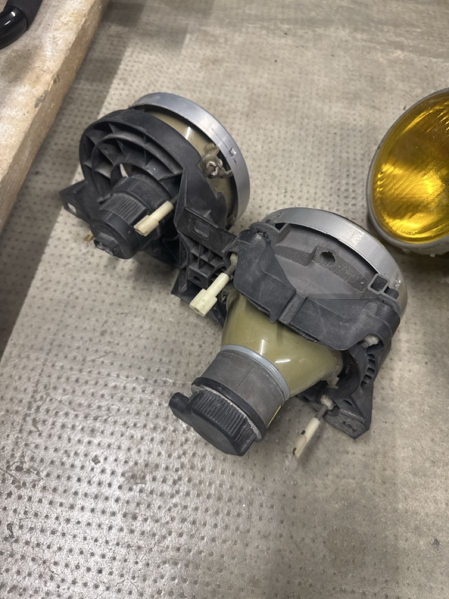 BMW Phares: BMW E30 Scheinwerfer Gelb – D'occasion à Burg im Leimental par Fabiooo1 2