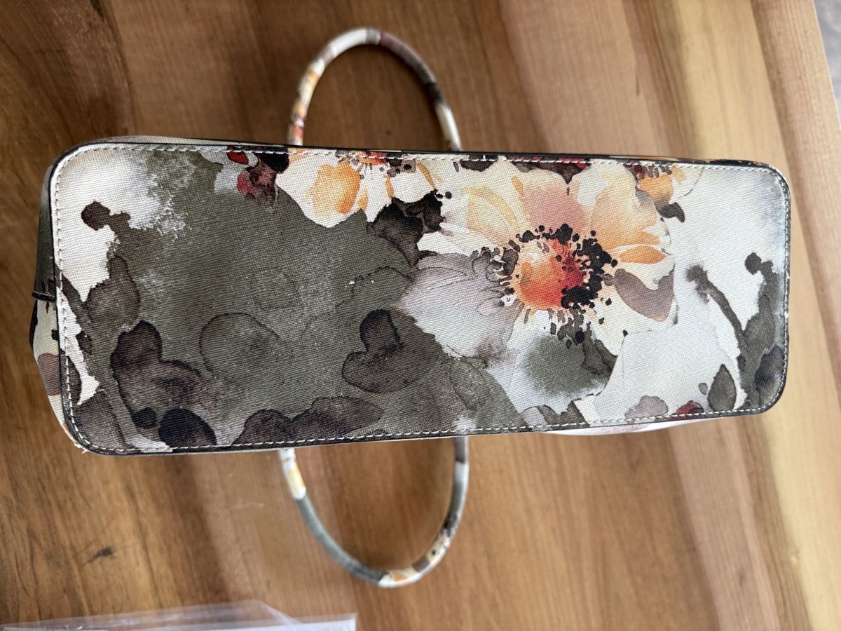 Guess Taschen für Damen: Guess Handtasche  – Gebraucht aus Muttenz von Janine1975 4