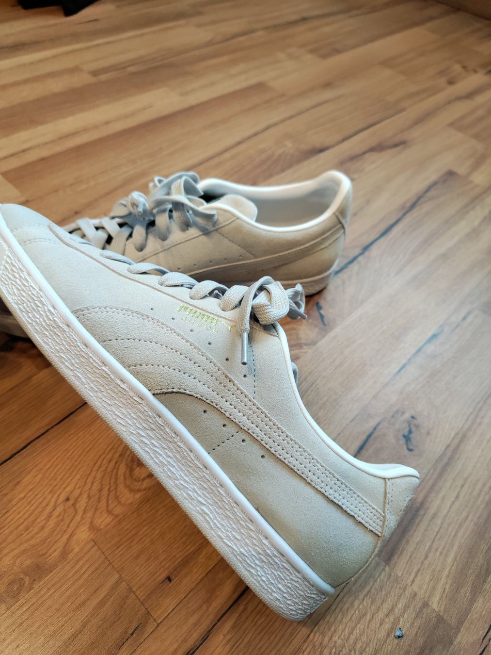 Puma Scarpe da uomo: Neue Puma Suede Gr. 46 – Nuovo (secondo la descrizione) da Balterswil venduto da RequireQuagmire 1
