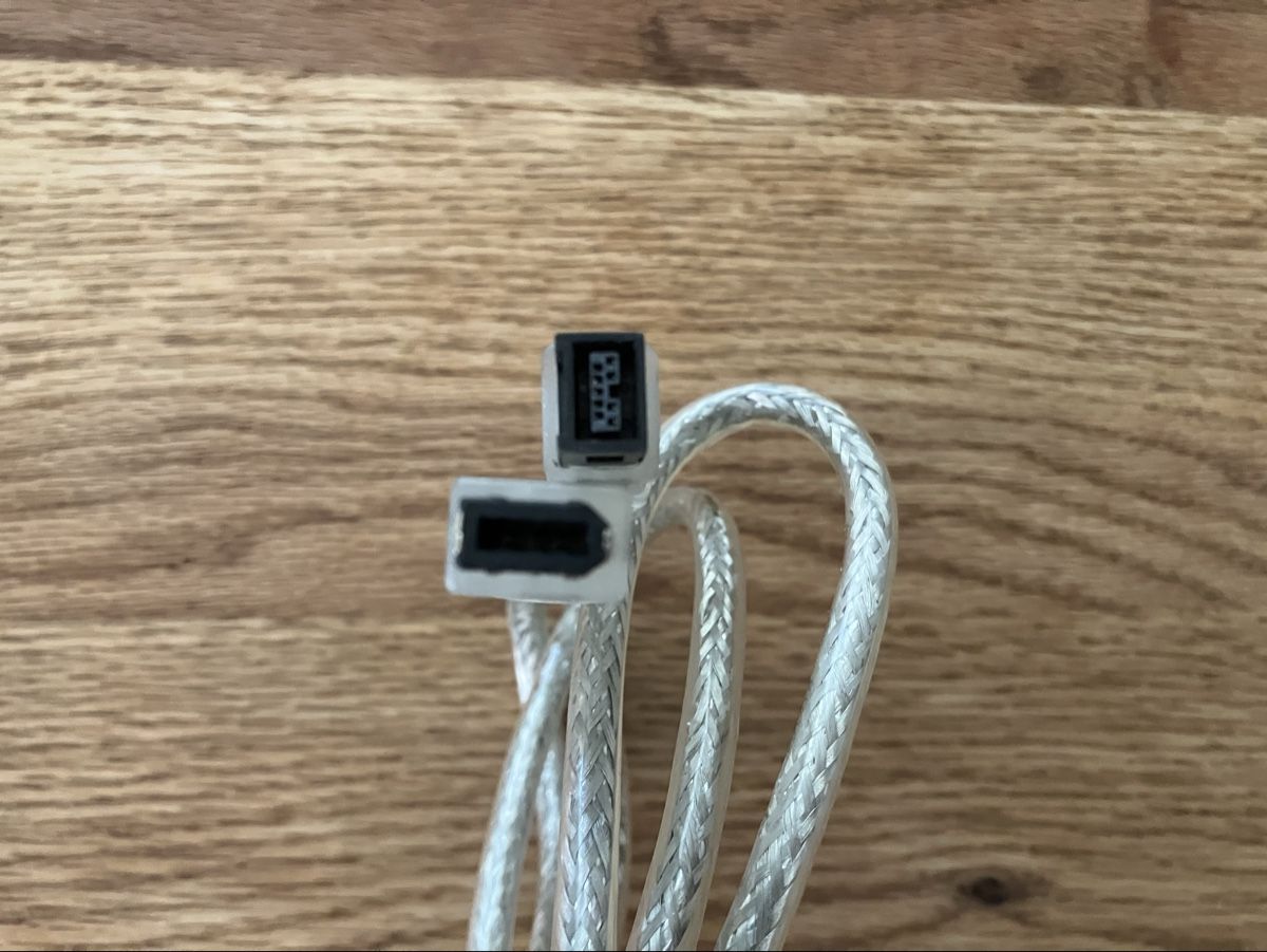 Kabel: Firewire Kabel 6 zu 9 Pin – Gebraucht aus Winterthur von t8schuu 2
