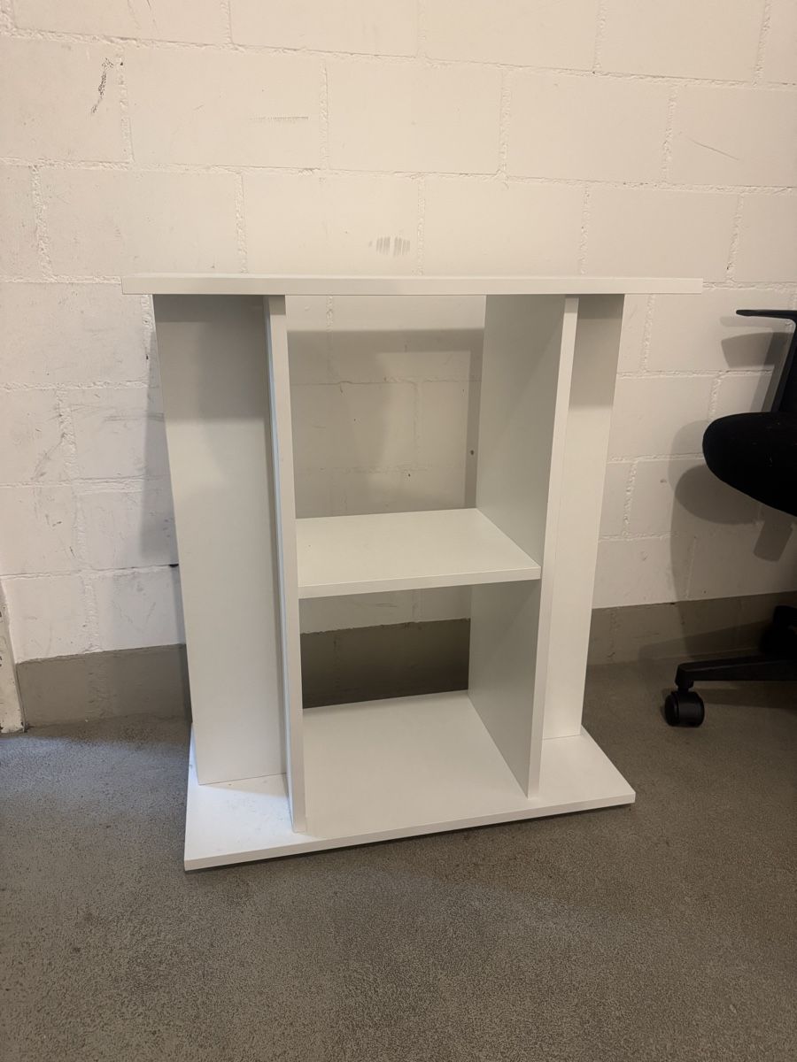 Acquari: Aquarium Unterschrank - neuwertig – Nuovo (secondo la descrizione) da Wolfhausen venduto da metalgear99 4