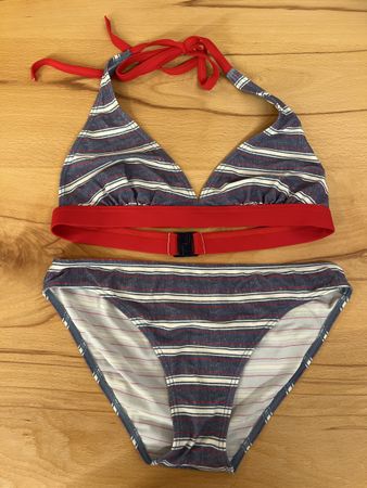 Bikini mit Streifen, Grösse 36B/36, Top Zustand