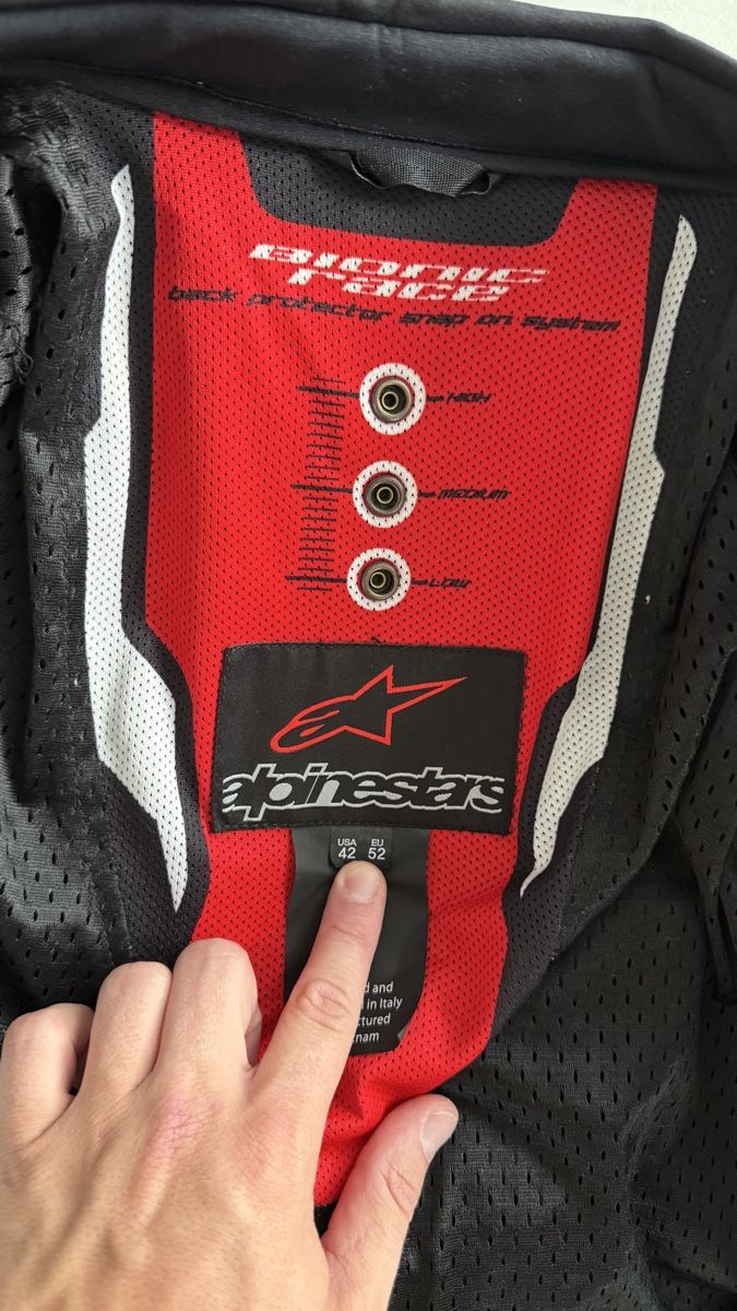 Alpinestars Completi: Alpinestars Lederkombi Grösse 54/52 – Usato da Horw venduto da ankt53 2