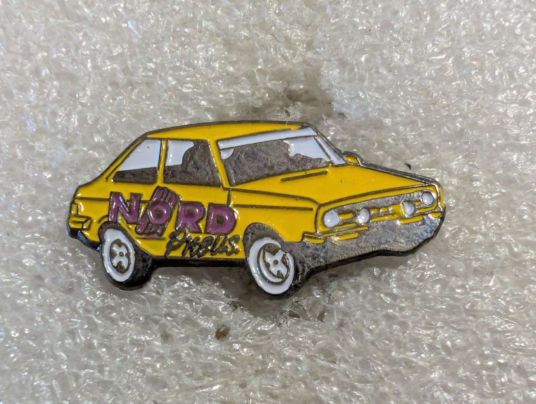 Placchette & Badge: Ansteckpin 162: Auto – Usato da Oppligen venduto da Pin-Fall-Shop