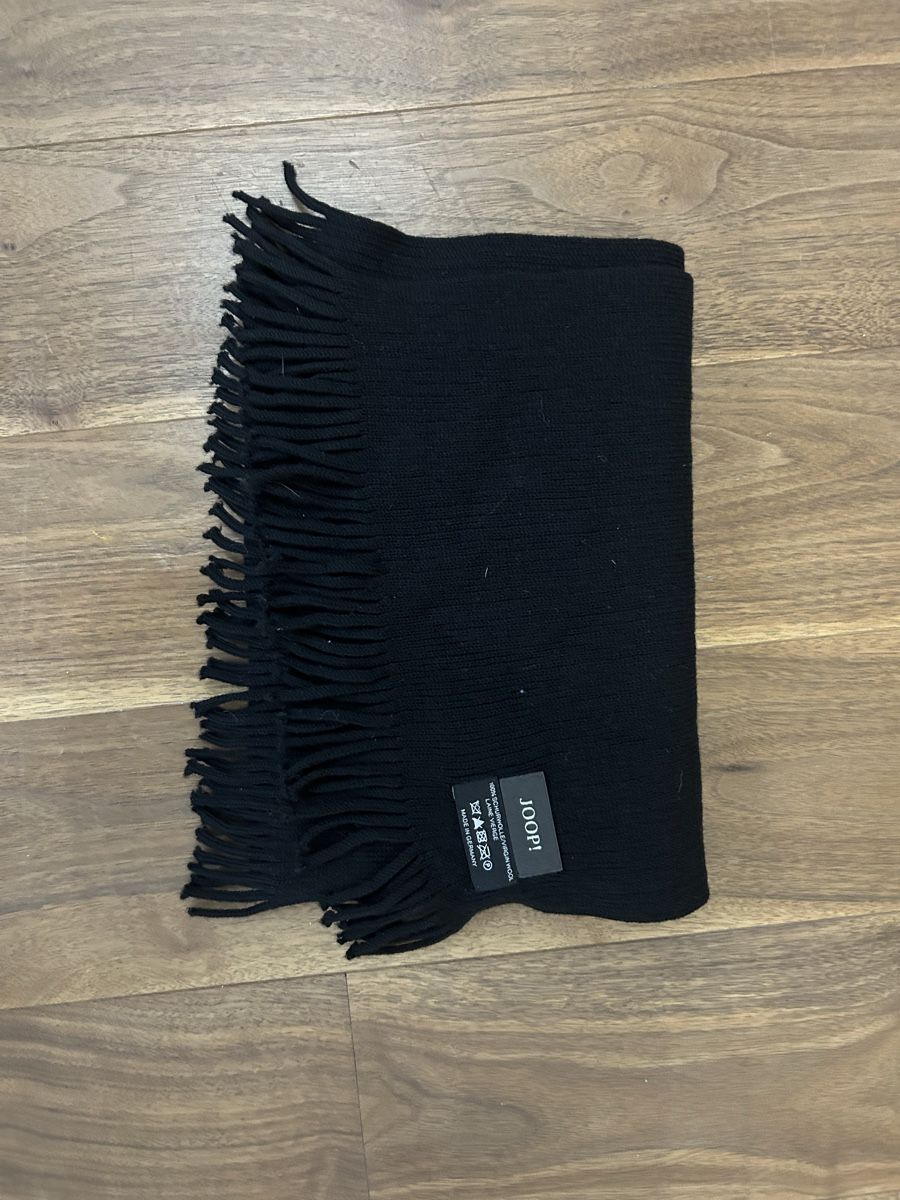 Joop Foulard & Sciarpe: Schal Joop! – Usato da Geroldswil venduto da Gfacchinetti