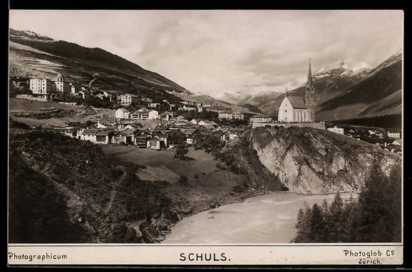 Cartes postales: AK Schuls, Ort mit Kirche und Fluss – D'occasion à Berlin par bartko-reher
