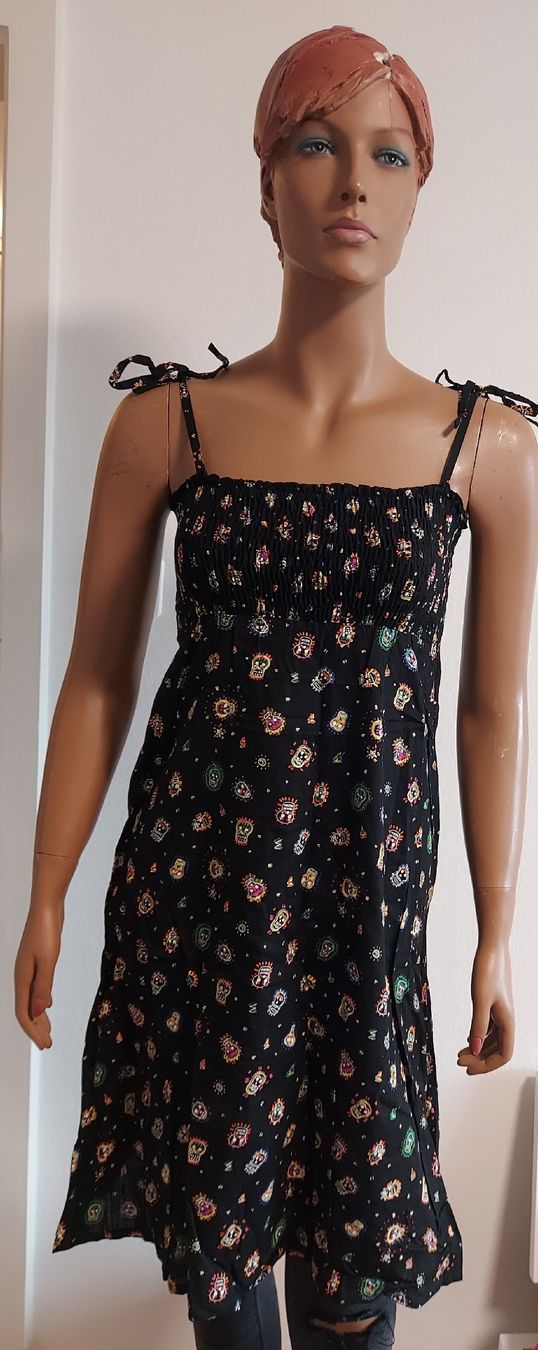 Vestiti: Sommerkleid Schwarz mit Muster, Gr. S/M – Usato da Basel venduto da Allerlei-Basel