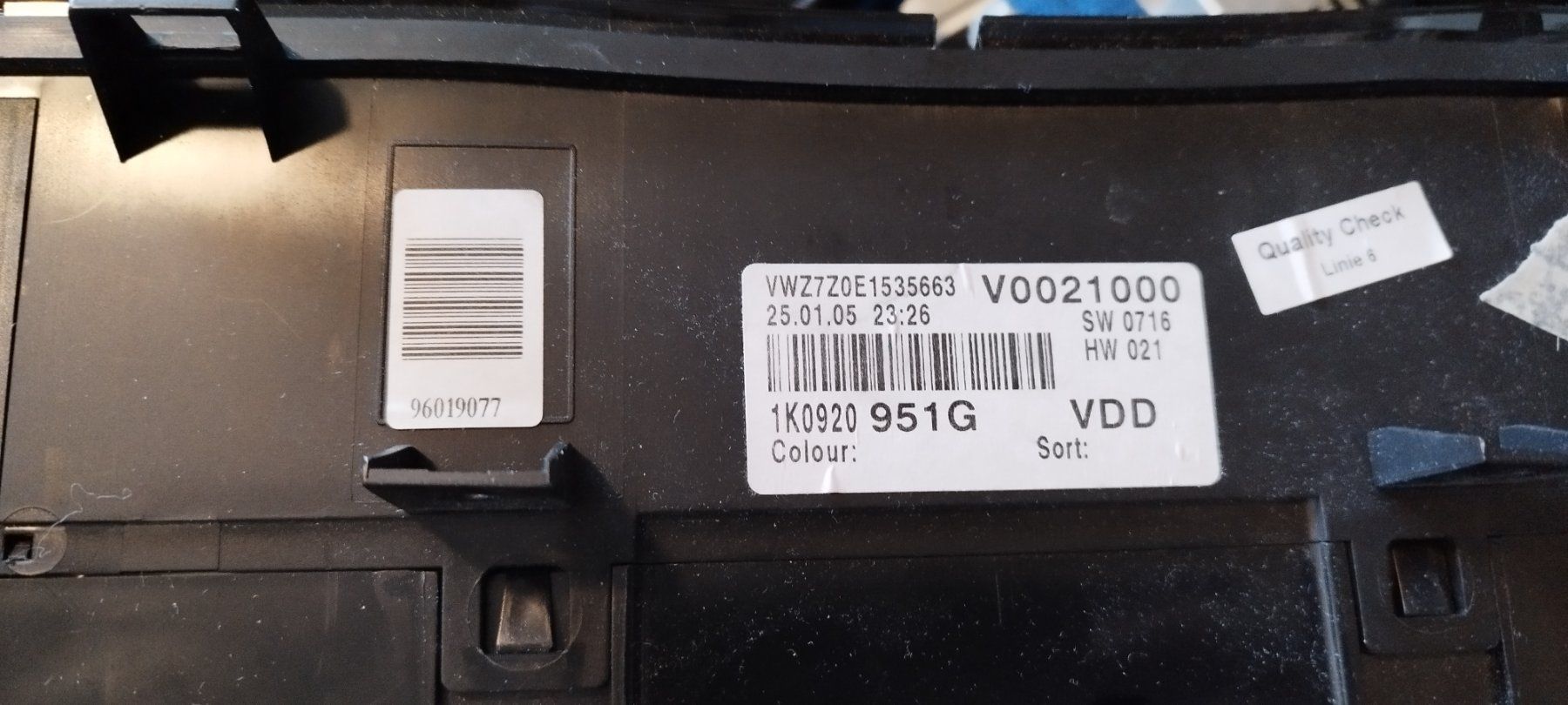 Volkswagen Alle Autoersatzteile: VW Golf 5 tacho – Gebraucht aus wila von audi48 1
