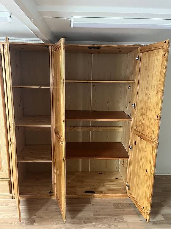 Armadi: Wäscheschrank- reserviert  – Usato da Wald AR venduto da big_jym9