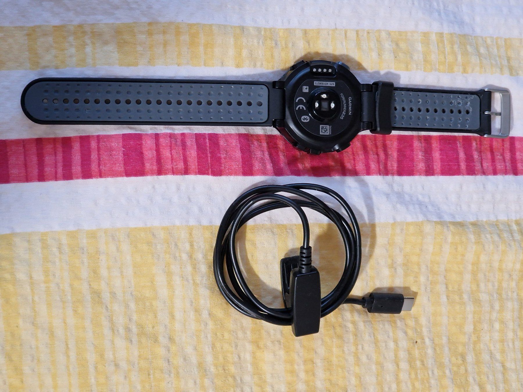 Garmin Smartwatch: Garmin Forerunner 235 – Gebraucht aus Aesch BL von  2