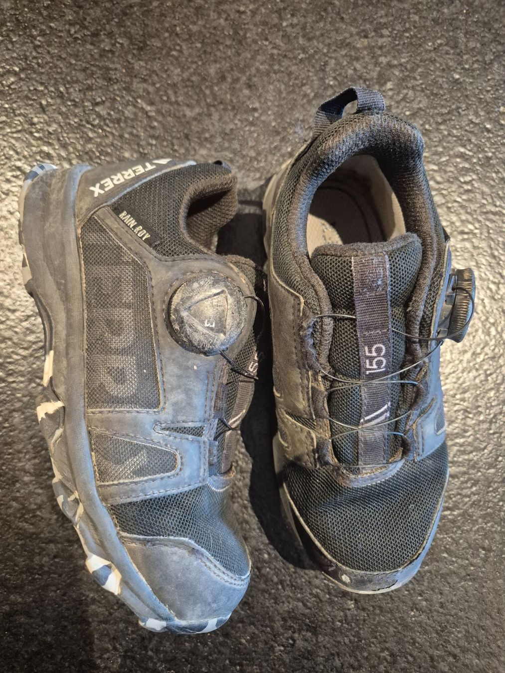 Adidas Chaussures garçon: Adidas Terrex Wanderschuh Gr. 29 – D'occasion à Zäziwil par Fluh8