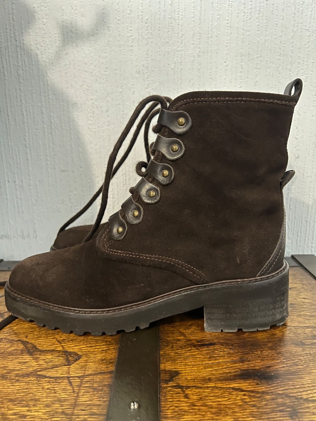 Massimo Dutti Scarpe da donna: Massimo Dutti stivaletti stringati in pelle scamosciata – Usato da Lausanne venduto da dia_xs9l 1