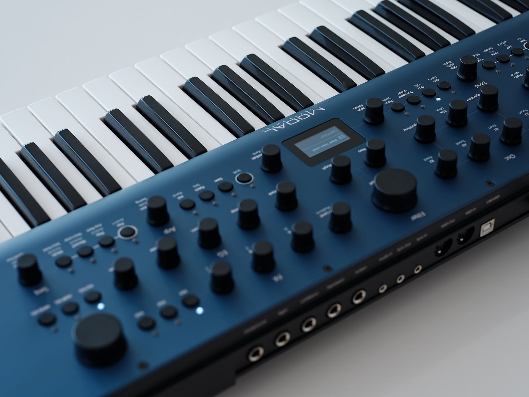 Modal Electronics Musikinstrumente: Modal Electronics - Cobalt 8 – Gebraucht aus Fahrwangen von petermmahr 3