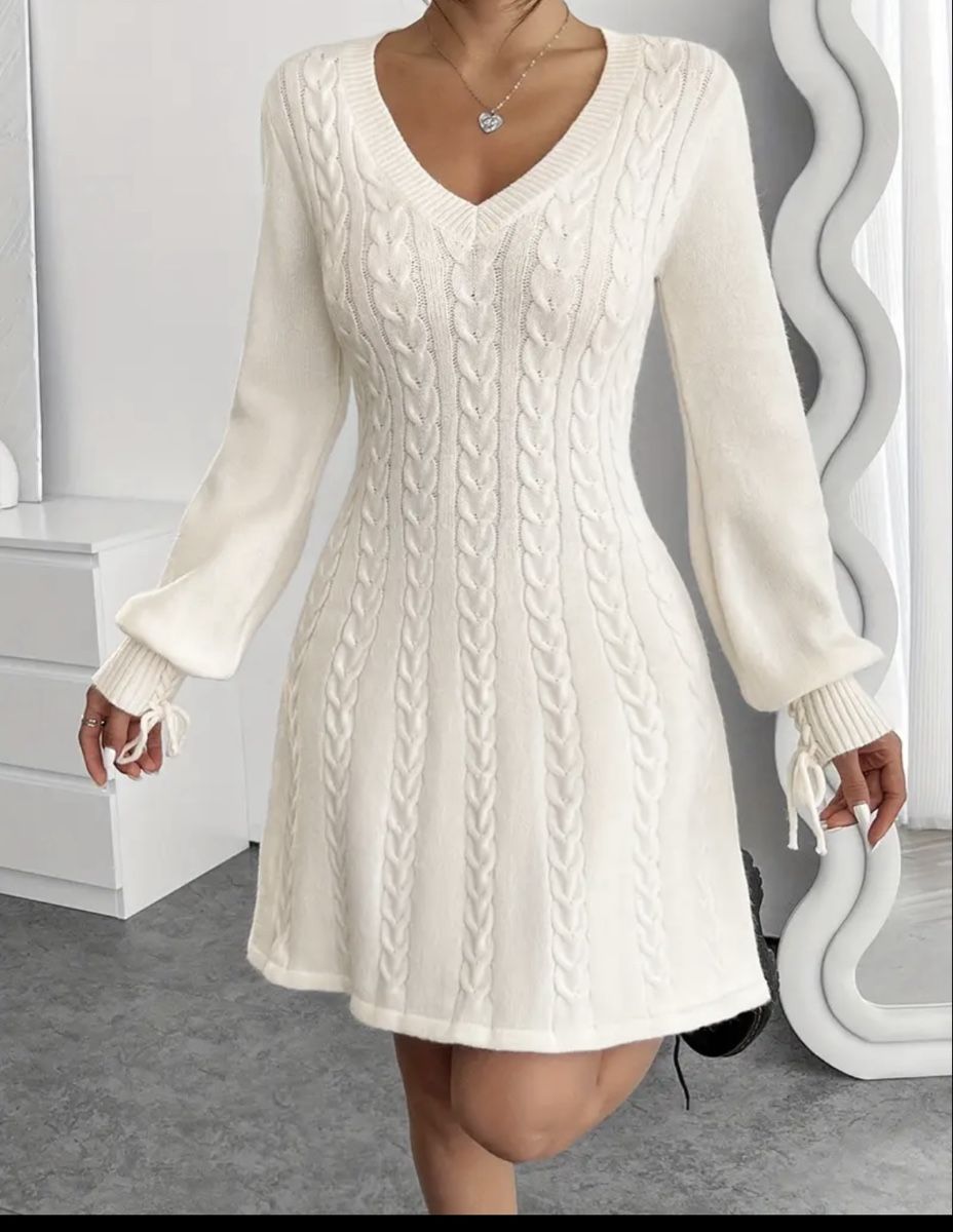 Kleider: Strickkleid cremefarben S NEU – Neu (gemäss Beschreibung) aus Oberglatt ZH von jul_nhy7