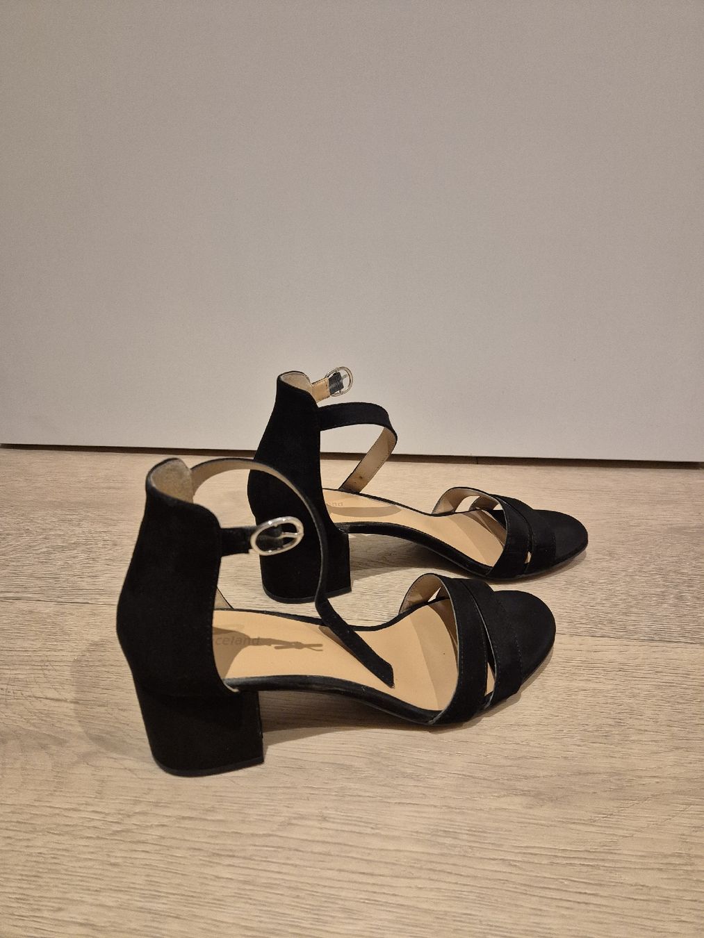 Damenschuhe: Elegante schwarze Sandalen, Grösse 40 – Neu (gemäss Beschreibung) aus Bürglen TG von Isa_x4 1