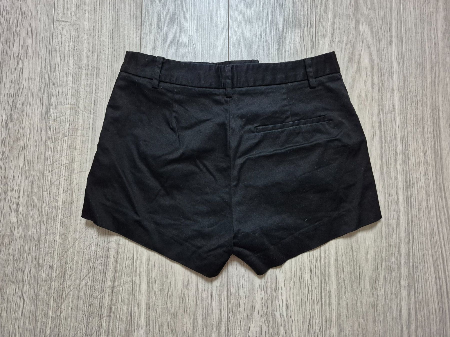 H&M Pantaloni: Kurze Shorts H&M - Grösse 38 – Usato da Oberdorf NW venduto da Raf. 1