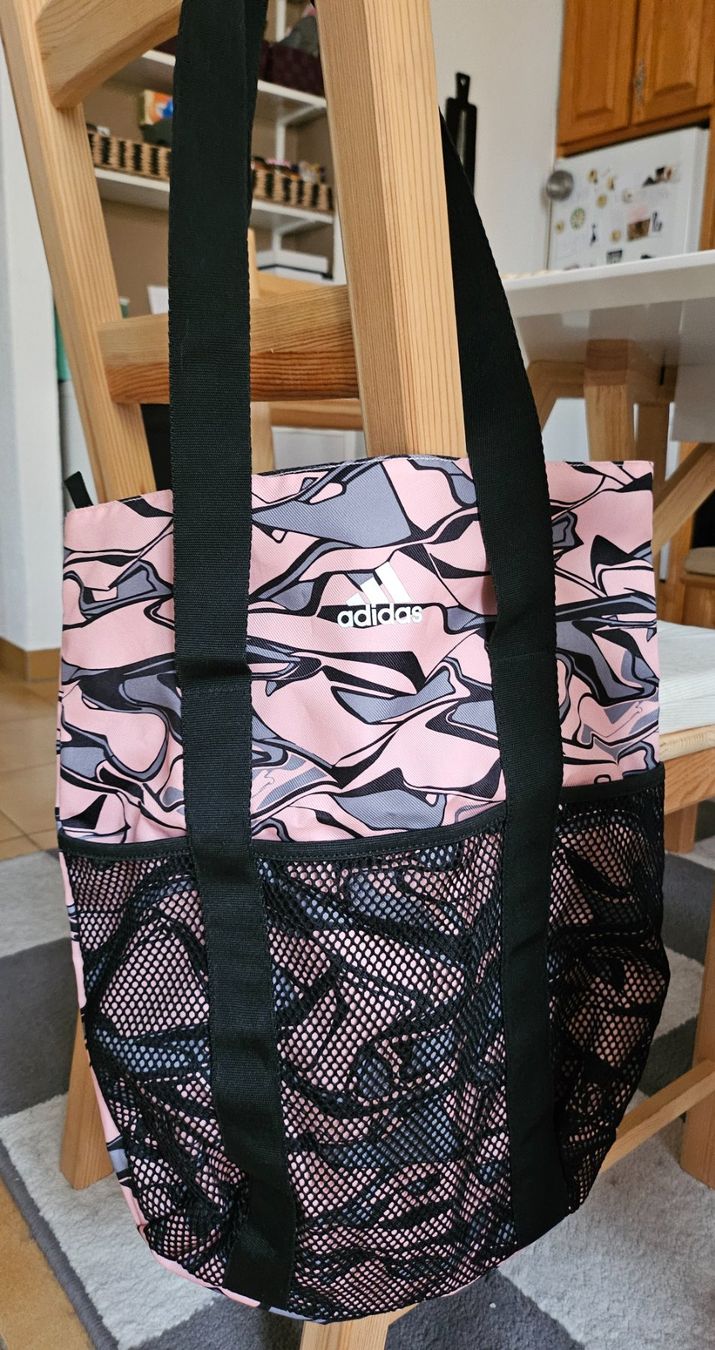 Taschen: Sac de marque Adidas neuf – Neu (gemäss Beschreibung) aus La Chaux-de-Fonds von Label001 8