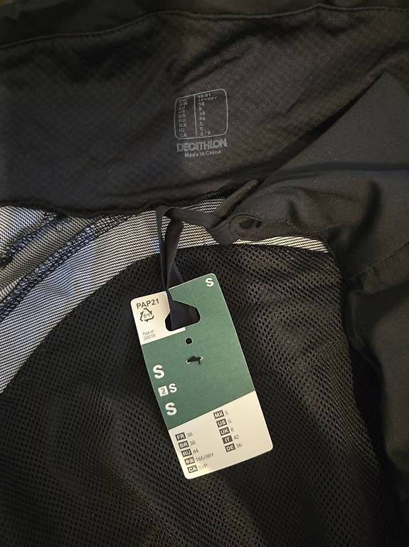 Jacken: Jacke – Neu und originalverpackt aus Neuhausen am Rheinfall von mir_9hqj 3