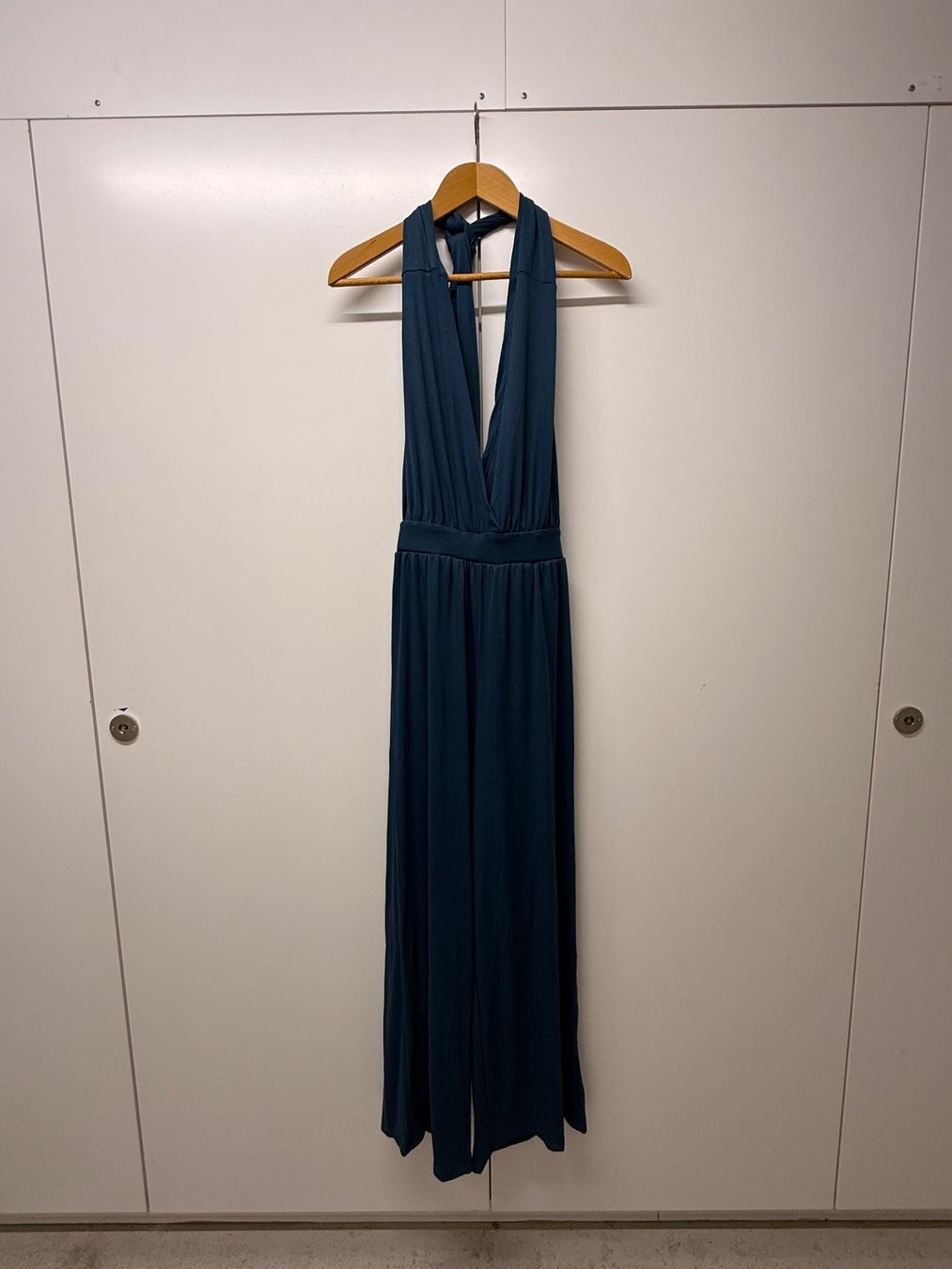 Tute: Dunkelblauer Jumpsuit, Gr. S - M, variabel tragbar – Nuovo (secondo la descrizione) da Zürich venduto da Cleo234