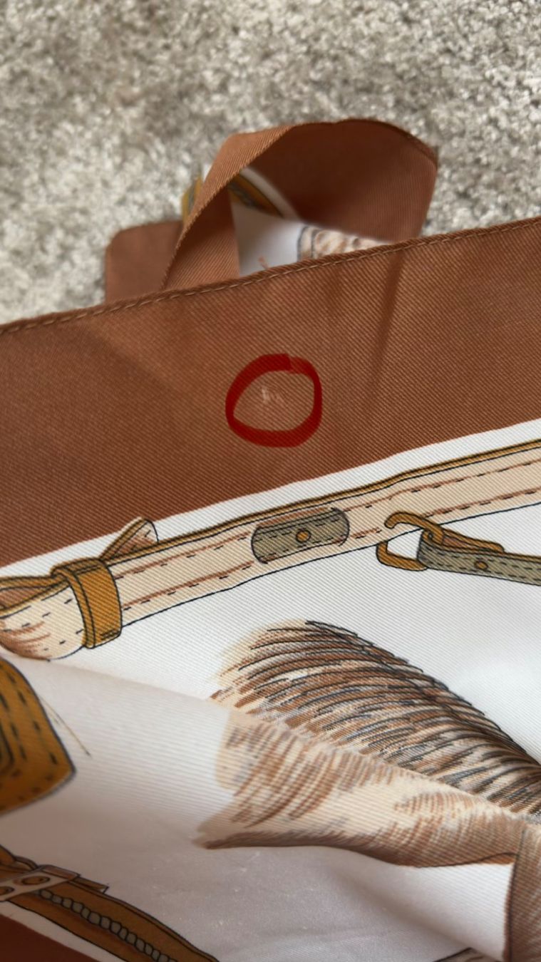 Foulards, Tücher & Schals: Foulard Carré Halstuch Chevaux 77x77 – Gebraucht aus Vuippens von Anna_as 4
