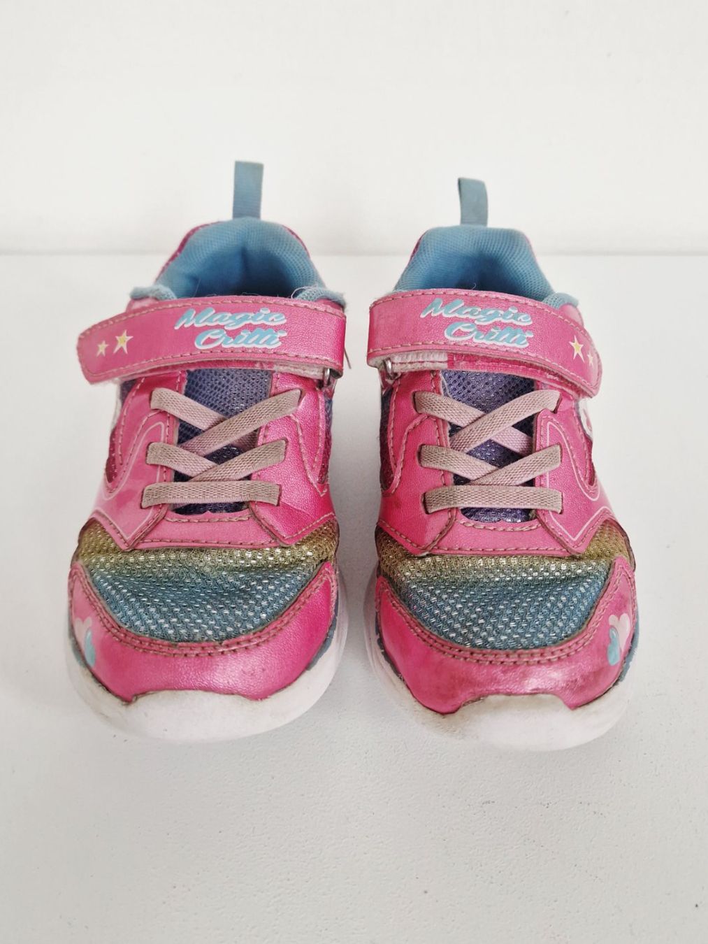 Scarpe per ragazze: Blinkende Mädchen Sneaker Einhorn Gr. 28 – Usato da Hallau venduto da CHACLA