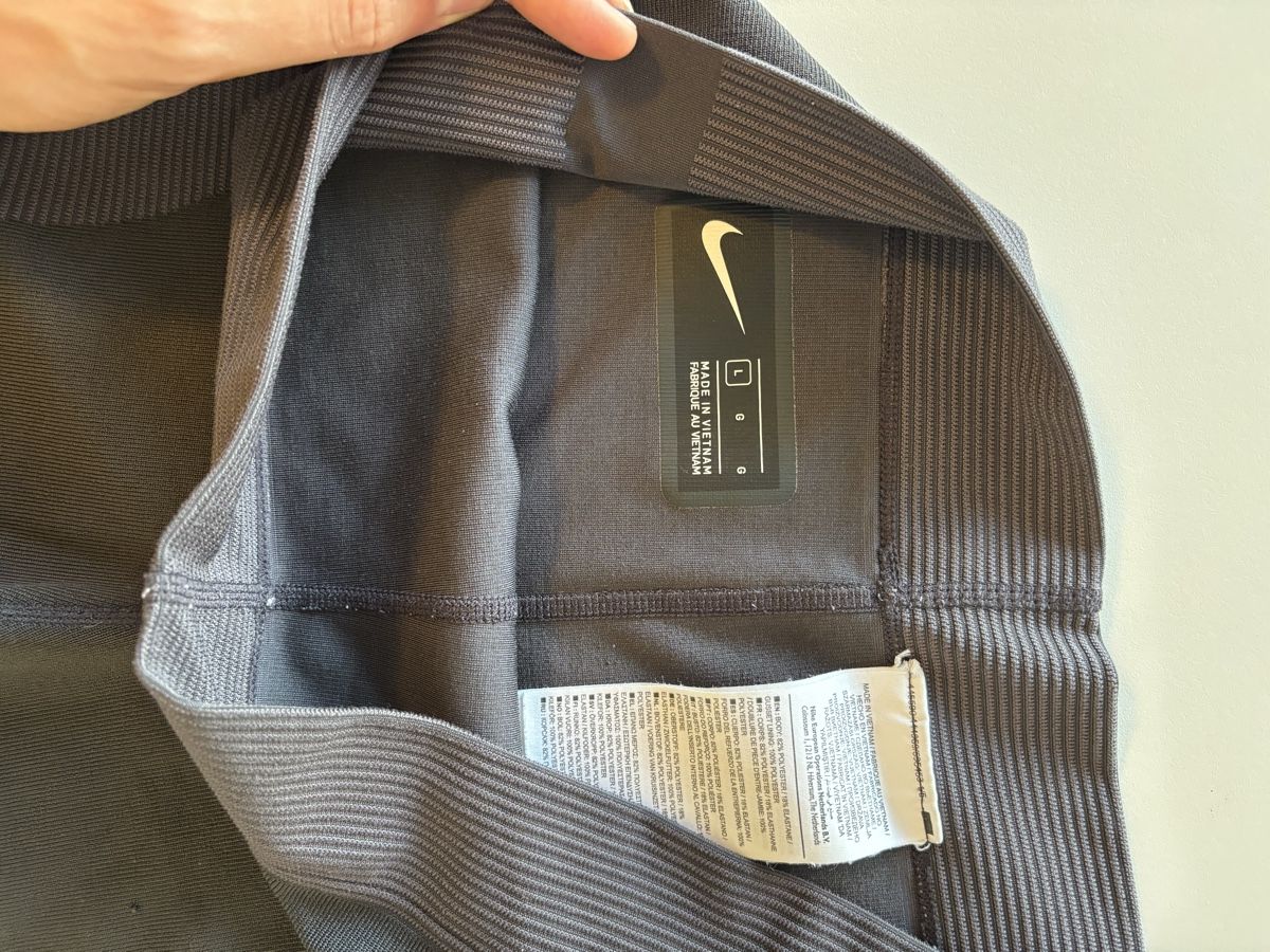 Nike Pantaloni: Nike Pro Compression Shorts black size L new – Usato da Konolfingen venduto da weiann 1