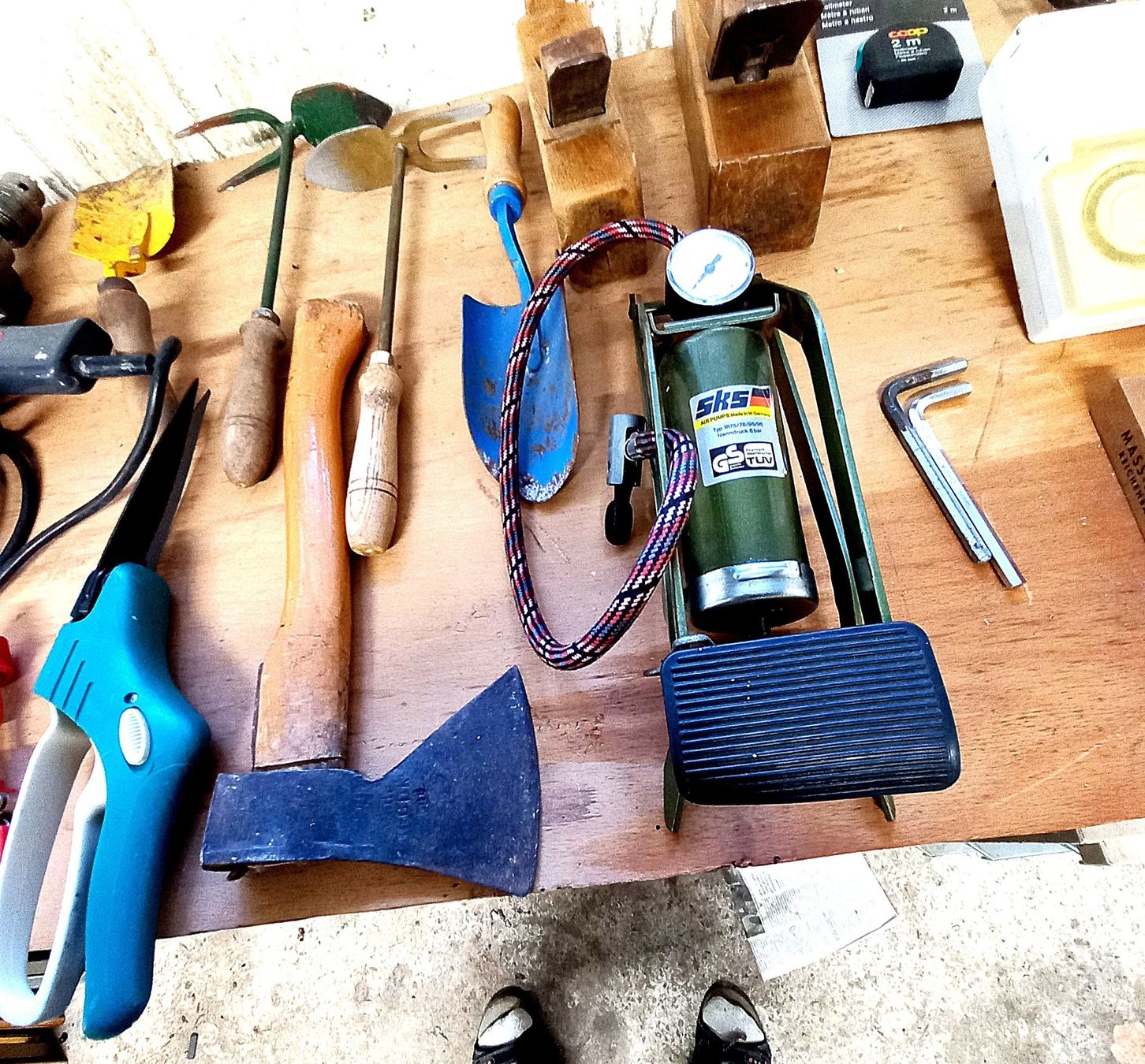 Tutti gli attrezzi: Handwerker Werkzeug, Handwerkzeug-Sammlung – Usato da Baar venduto da 2cvbaar 2
