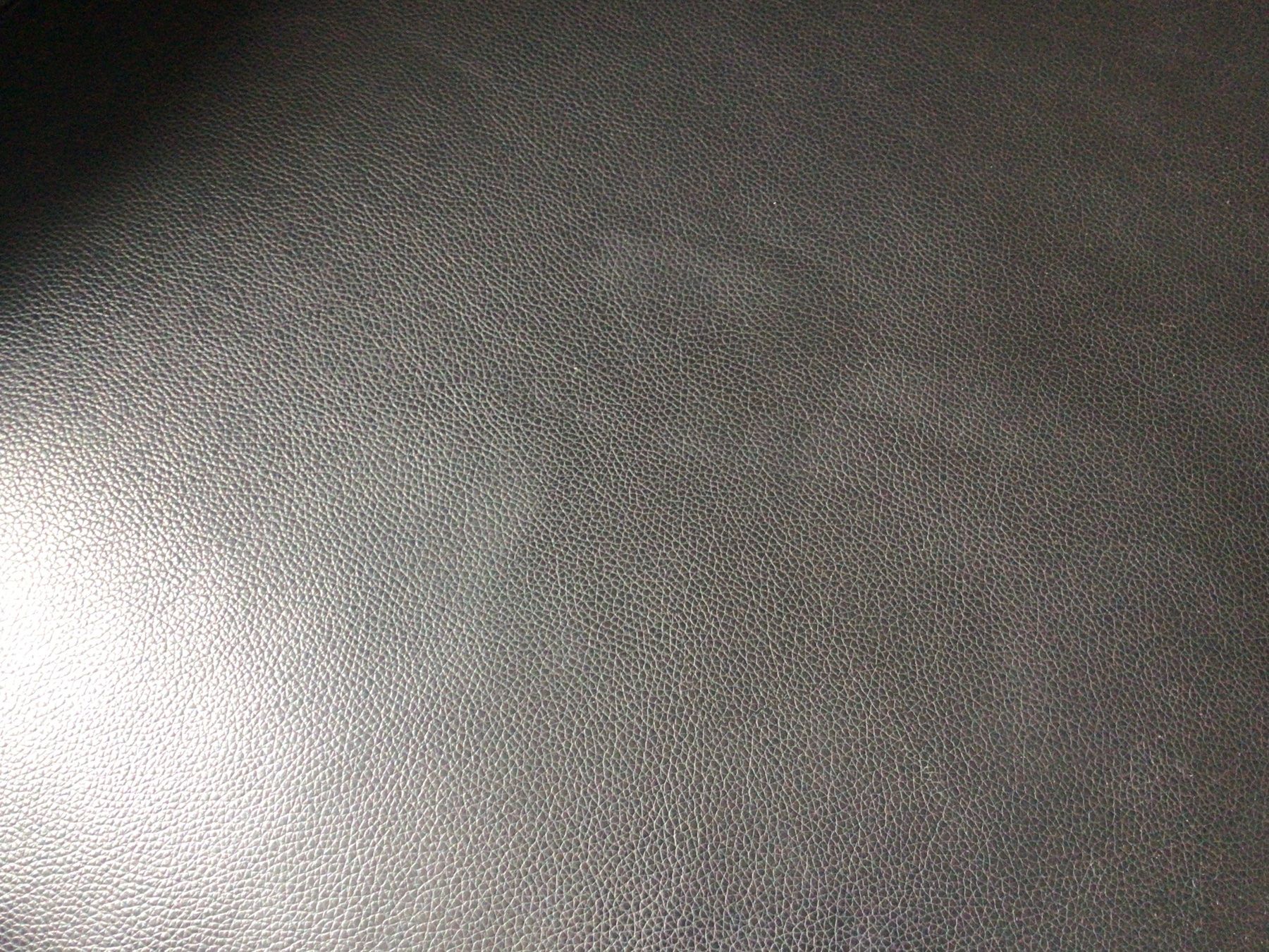 Divani: Chesterfield Sofa & 2 Sessel - Elegante Kunstleder – Usato da Schaffhausen venduto da Snehal 5