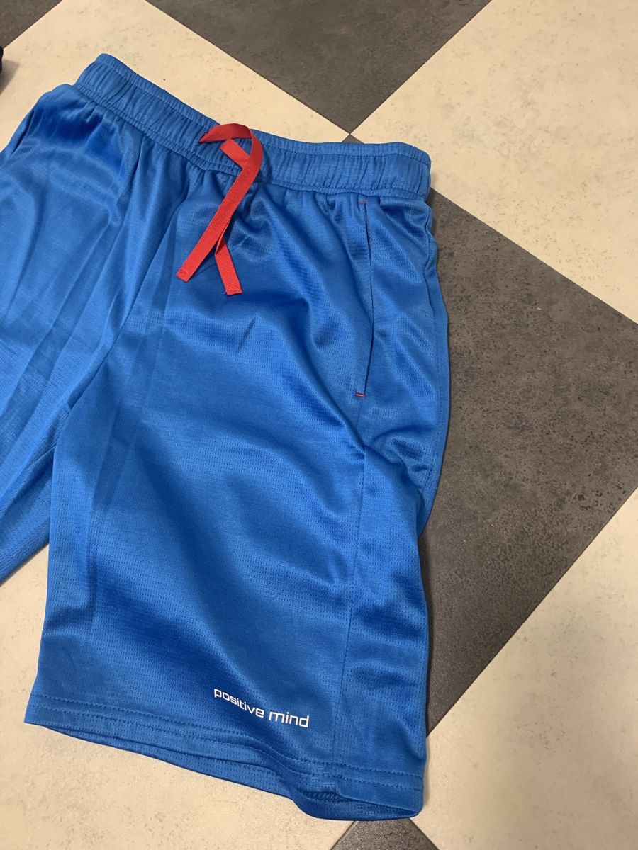 Pantalons: Shorts – D'occasion à Luzern par Boudin03 2