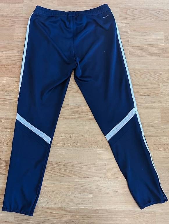 Pantalons: Adidas Trainerhosen – D'occasion à Basel par gje_wbp6 3