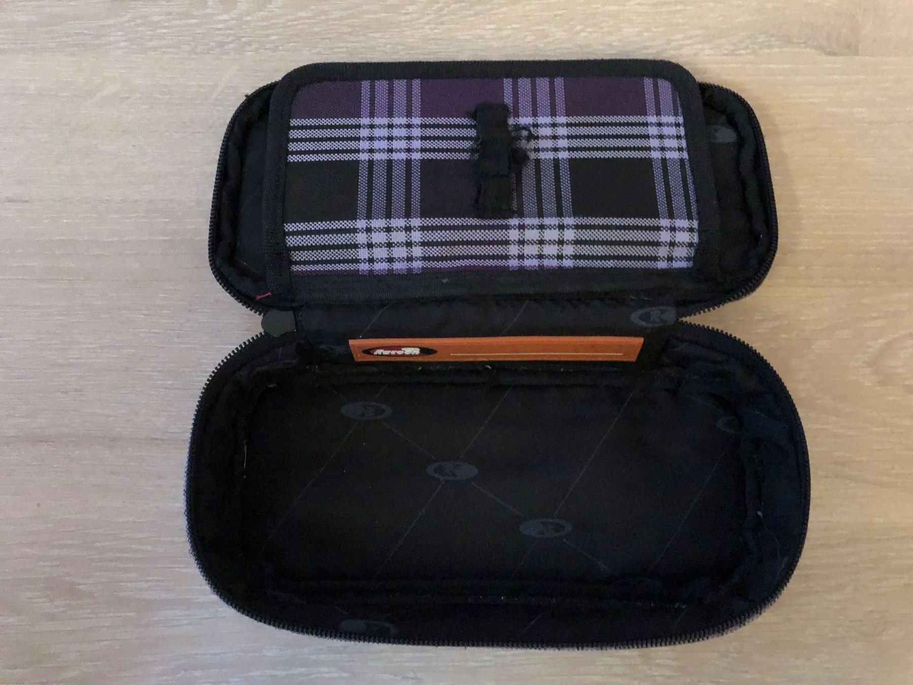 Astucci : Racoon Etui violett – Usato da Thalwil venduto da holoarte 1