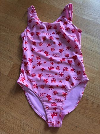schönes Badekleid Gr. 134, Neu