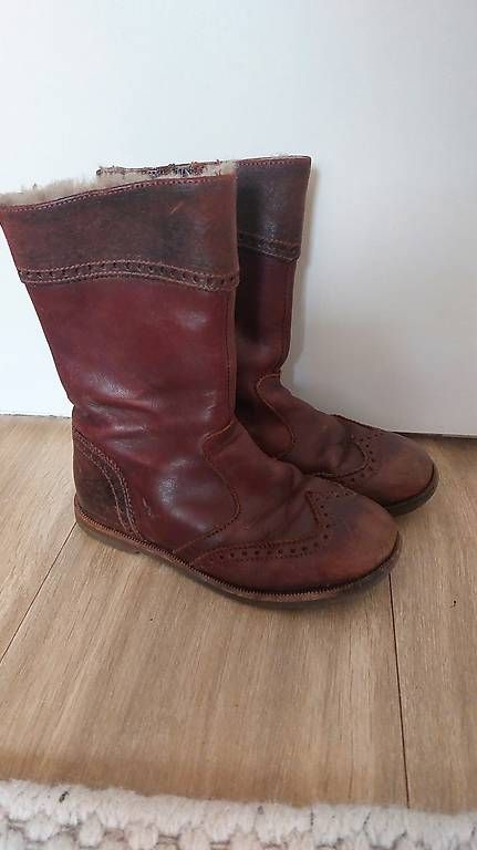 Scarpe da donna: Winterstiefel echtes Leder und Lammfell 29 – Usato da Richterswil venduto da nimgruet