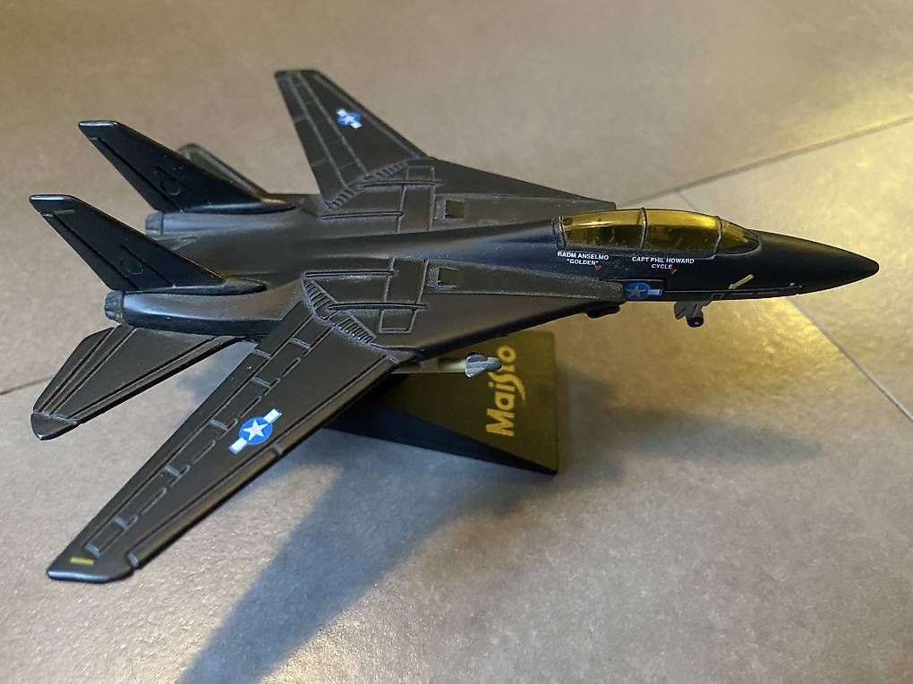 Kits de montage: Maisto - avions de chasse – D'occasion à Perroy par Tilusion 1