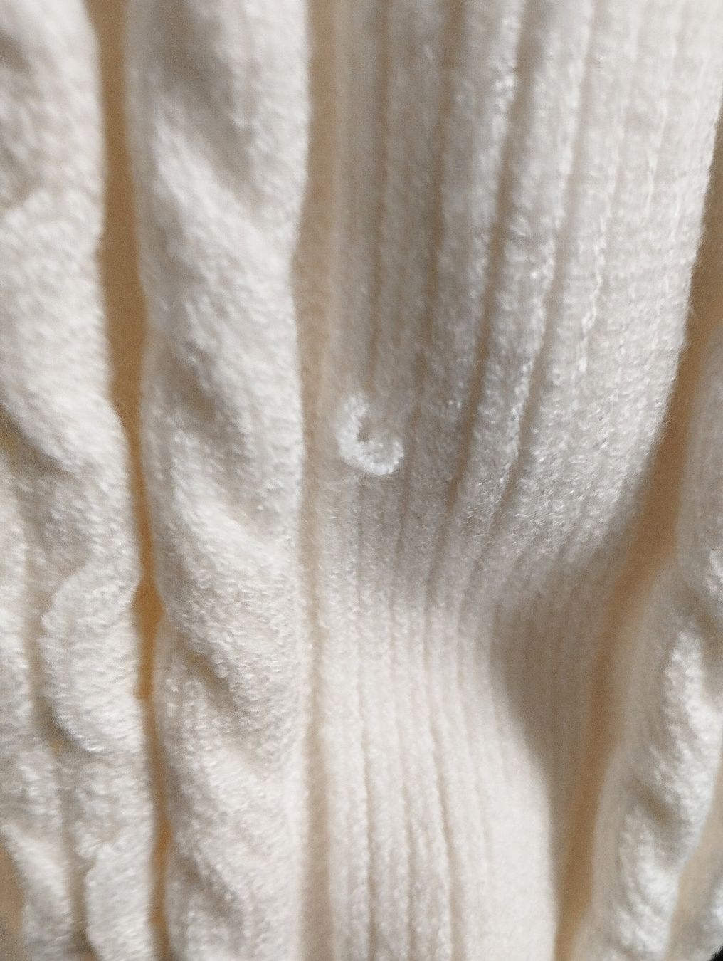 Zara Maglioni & Felpe: ZARA Pullover weiss Gr. S – Usato da Schübelbach venduto da Restwert_Schubelbach 6