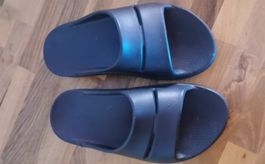 Oofos Sandalen schwarz Grösse EU 38 Damen Herren neuwertig