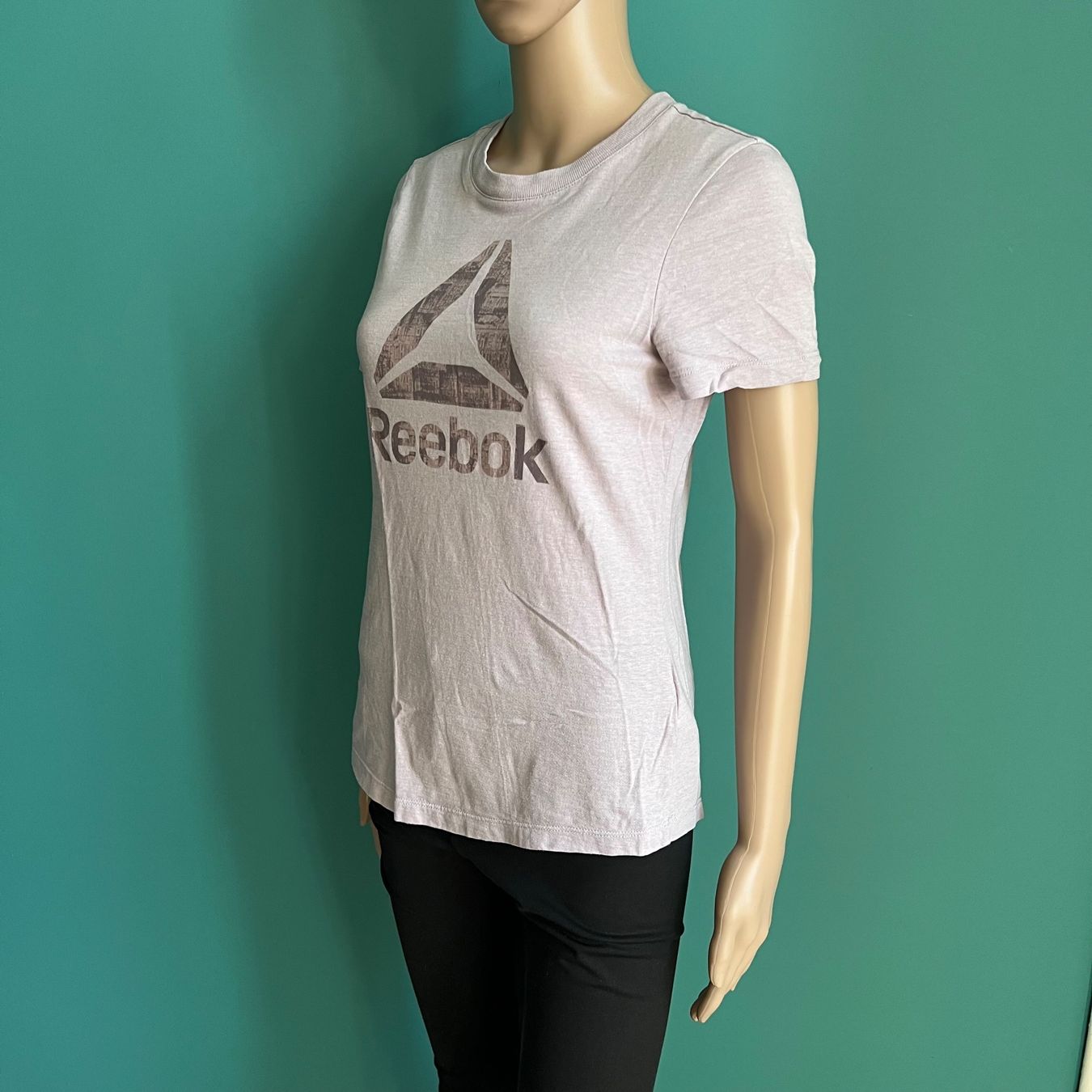 Reebok T-shirt: REEBOK T-Shirt – Usato da Zürich venduto da ClosetQueen 2
