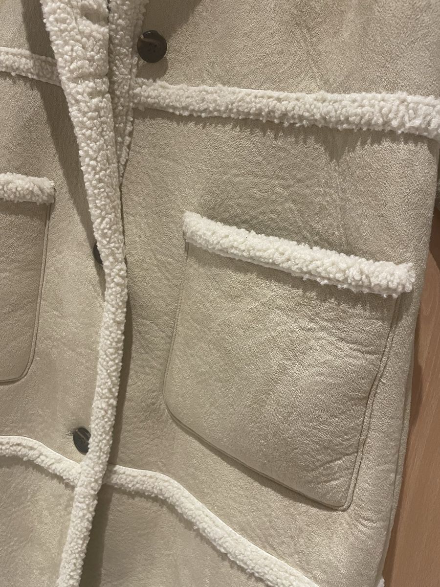 Pull&Bear Cappotti: Pull&Bear Mantel Kunstleder Teddyfutter beige Grösse M – Usato da Winterthur venduto da Fabelhaft123 6