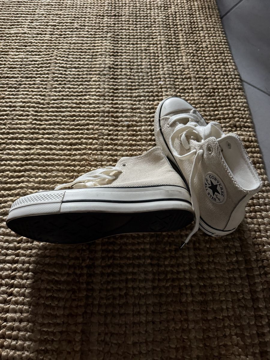 Converse Damenschuhe: Converse 39 – Gebraucht aus Hasle LU von Sonne01038 1