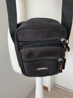 Schwarze Umhängetasche