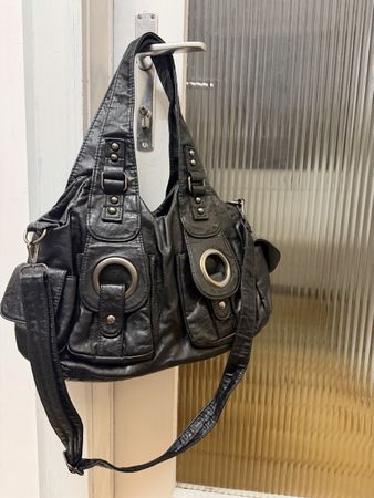 Handtasche Damen schwarz mit Schultergurt guter Zustand