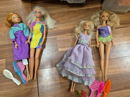 2 Barbie Puppen nach Wahl B10