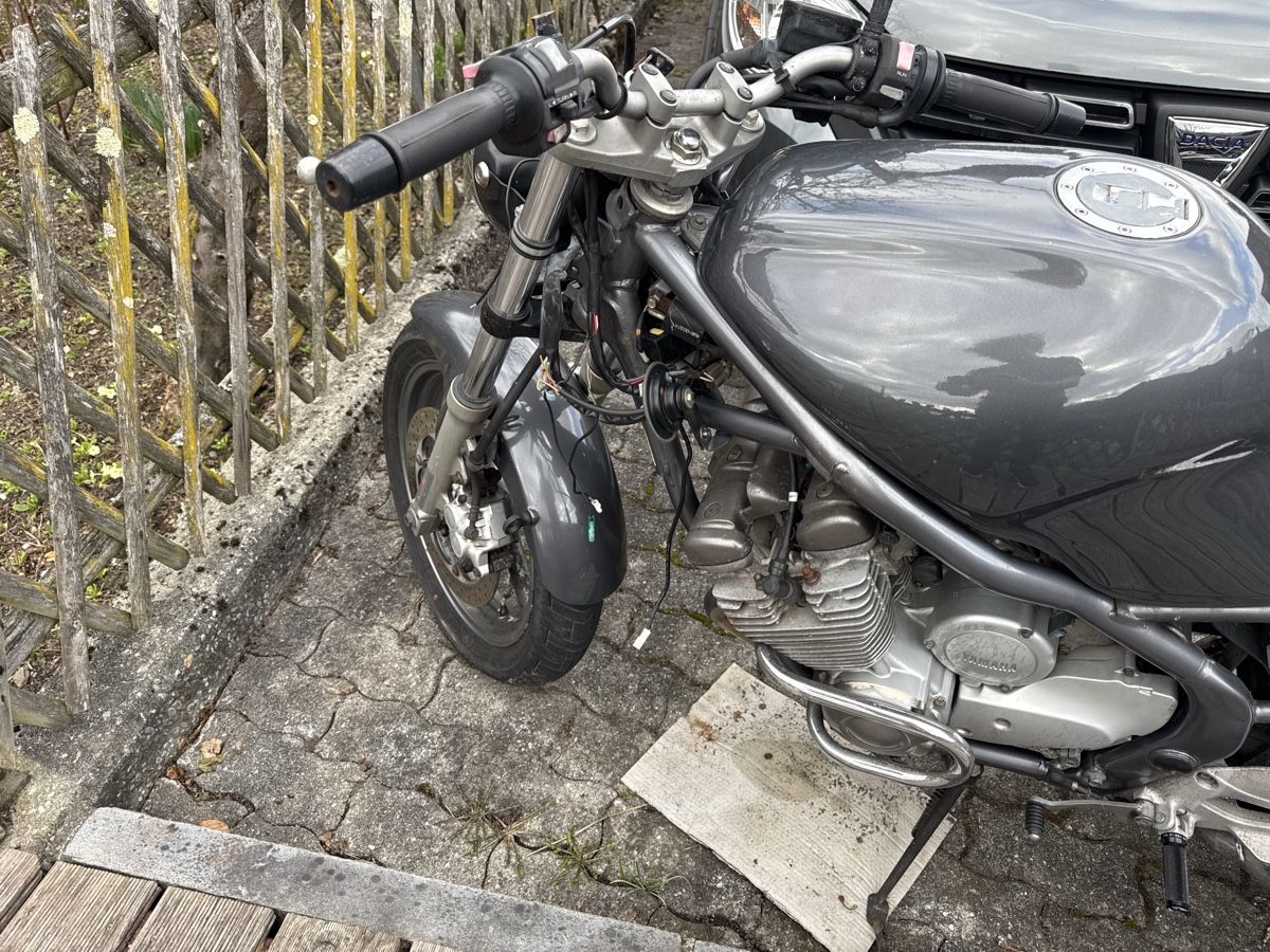 Yamaha Strada: Yamaha XJ600S – Usato da Brienz BE venduto da Musikerflo 3