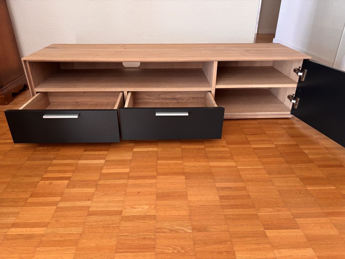 TV Möbel: TV Möbel - Lowboard - Fernsehmöbel - neuwertig – Gebraucht aus Luzern von Housejunky 1