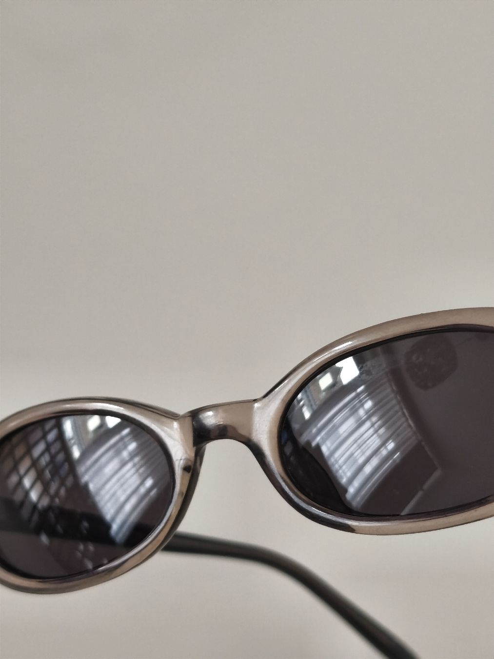 Guess Occhiali & Lenti: Guess Sonnenbrille Orginal – Usato da Basel venduto da Meda.moja 2