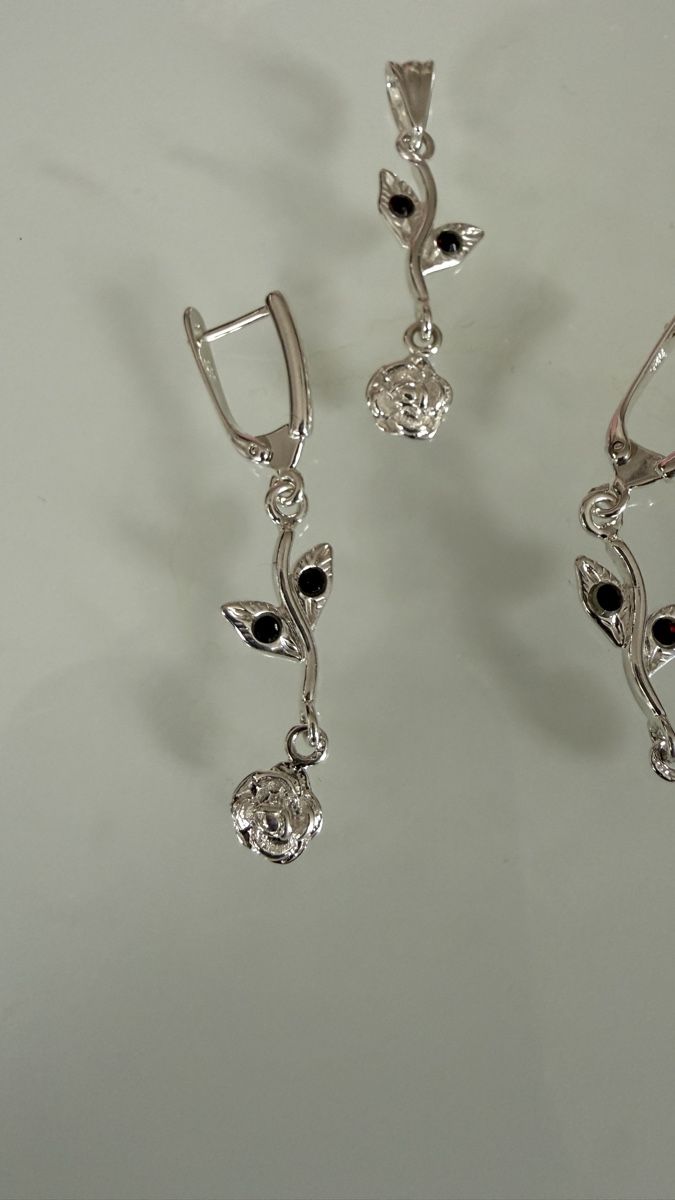 Altri gioielli: Silber- Schmuckset mit Blumenmuster, neuwertig – Nuovo e nell'imballaggio originale da Ebikon venduto da elischka 2