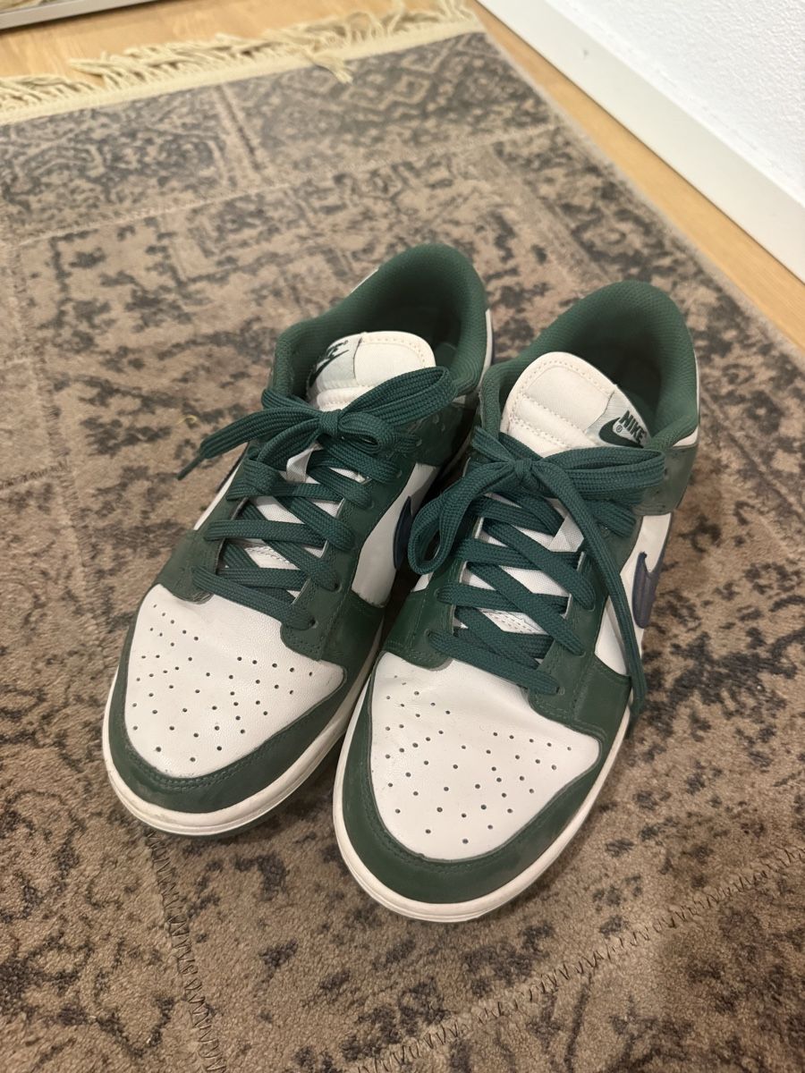 Nike Scarpe da donna: Nike Dunk Low‘s – Nuovo (secondo la descrizione) da Luzern venduto da Itsclaire 7