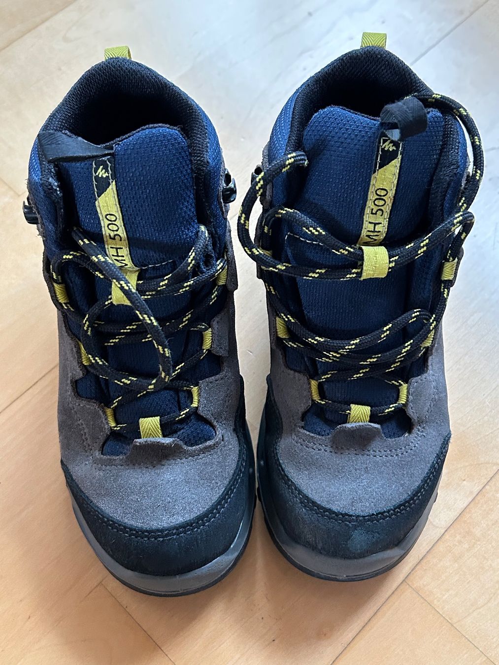 Chaussures garçon: Kinder Wanderschuhe, Grösse 32 – D'occasion à Diepoldsau par Kekoa75